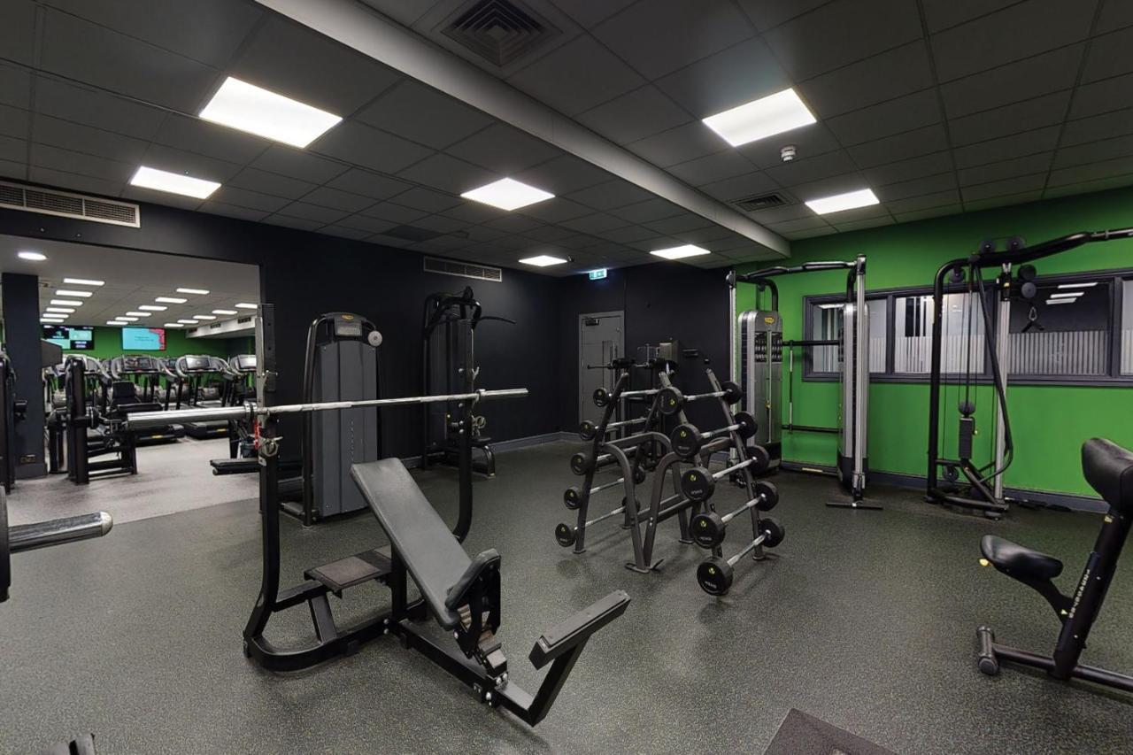 Village Hotel Nottingham Бийстън Екстериор снимка
